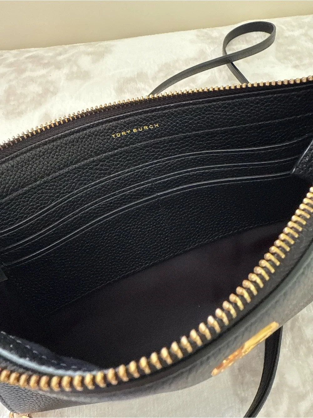 Tory Burch compact pebbled